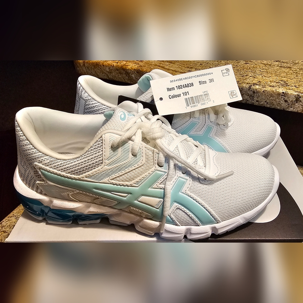 Asics Gel Kayano 90 kids size 3.5, fresh ice, NWT